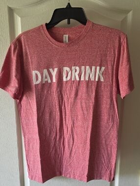 Men's Red Heather 'DAY DRINK' Short Sleeve Crewneck Tee